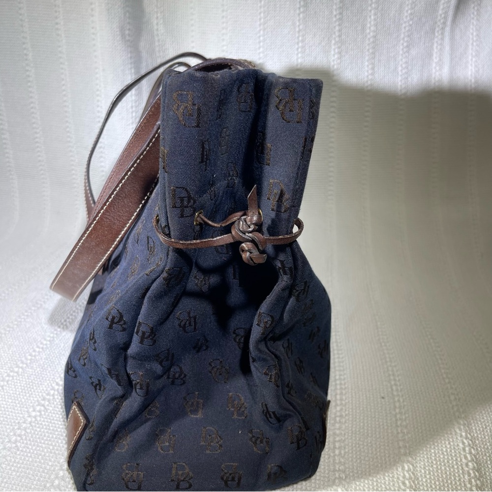 Dooney & Bourke‎ - Navy & Brown Large Canvas & Leather Tote Bag - Picture 3 of 8